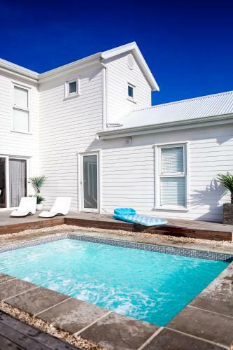 Villa Beach House Collection