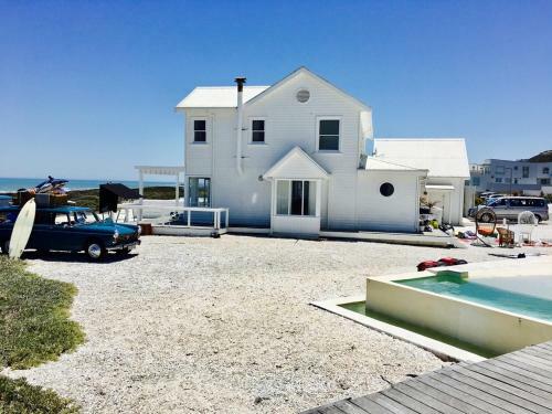 Villa Pearl Bay Beach Home