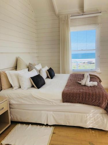 Villa Pearl Bay Beach Home