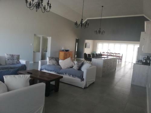 127 Atlantic Pearlbay Yzerfontein