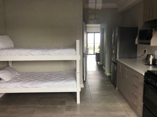 Hostal White Sands Self-catering Units
