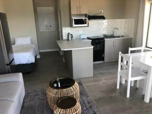 Hostal White Sands Self-catering Units