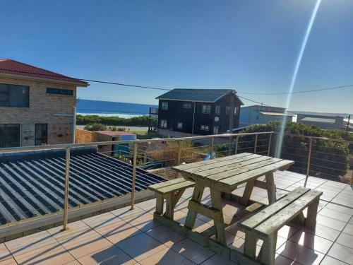 Seaview 3-bedroom House In Wilderness