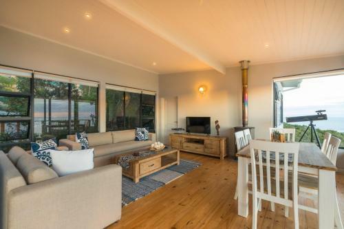 Constantia Views Villa Wilderness
