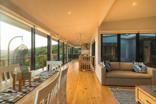 Constantia Views Villa Wilderness