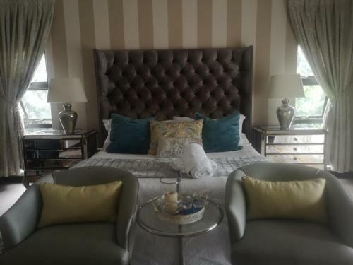 Hostal Bristow Luxury Suites