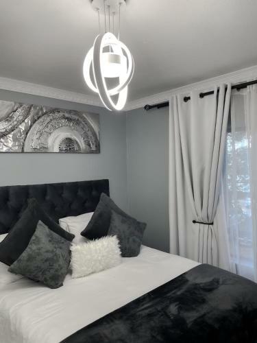 Nyne9 Apt Presents Lovely Jackal Creek Apartment