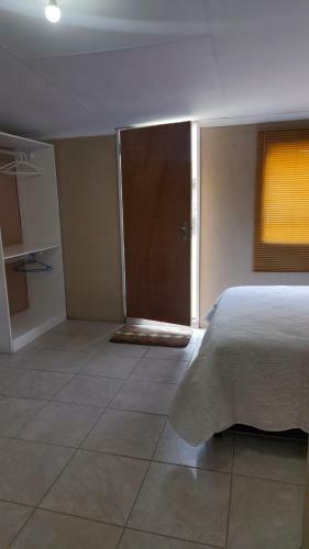 Hostal Charmed Guesthouse