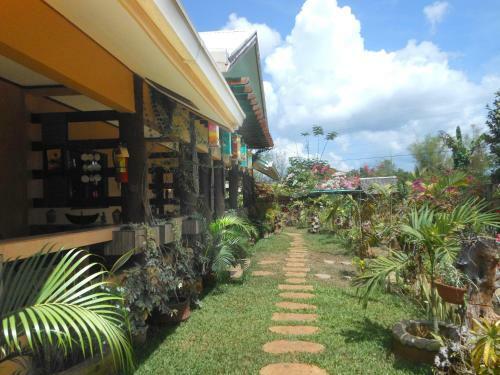 Hostal Jungle Flower Guest House