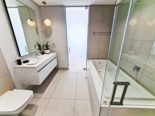 Ellipse Waterfall Upmarket Apartment