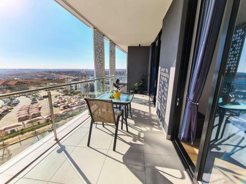 Ellipse Waterfall Upmarket Apartment