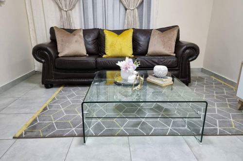 Koena Court Apartment 3