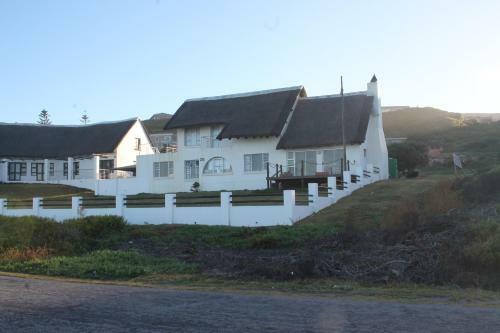 Villa La Chaumiere, Beachview, Port Elizabeth