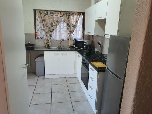 Apartamento 2 Bedroom Cottage