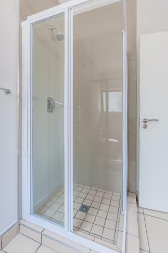 Alimama Spaces: Manson Apartment