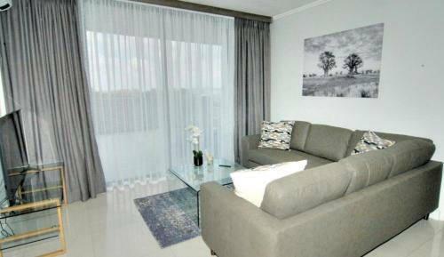 Waterfall Luxury Apartment