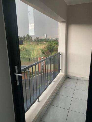 Beautiful Sunset View Apartment In Waterfall.