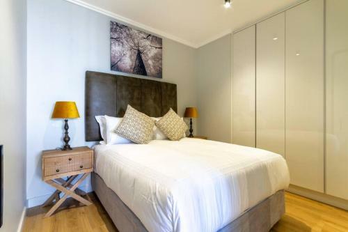 Apartamento Alimama Spaces: The Pinnacle Ellipse