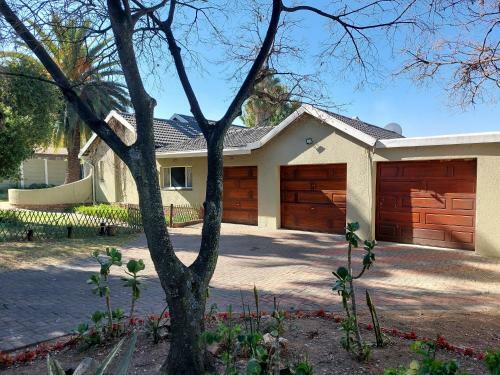 Villa The Valley, Tranquil 3 Bedroom Home With Pool