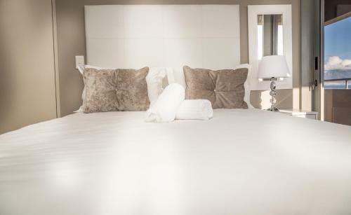 Apartamento Modern Beachfront With Ocean Views - Infinity G9, Blouberg, Cape Town