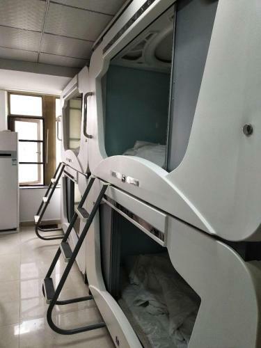 Nanchang Xinchao Capsule Hotel