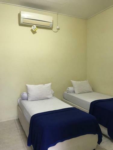 Hotel Oyo 90998 Wisma Pinggir
