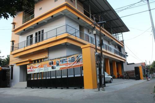 Albergue Garuda Kostel