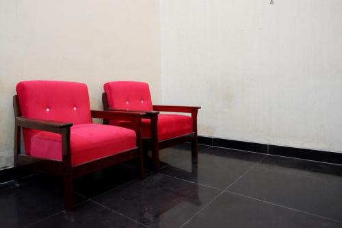 Hostal Reddoorz Near Gor Wisanggeni