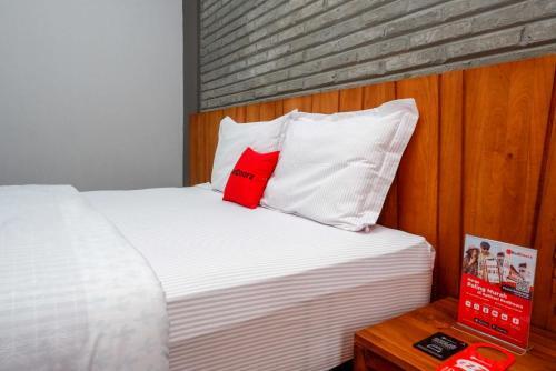 Hotel Reddoorz Near Xt Square 4