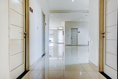 Hotel Oyo 90494 Stariez Residence Karawaci
