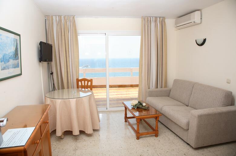 Aparthotel Puerto Azul