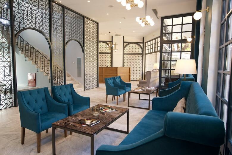 Hotel Mirabel