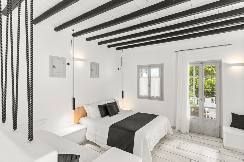 Hotel Chroma