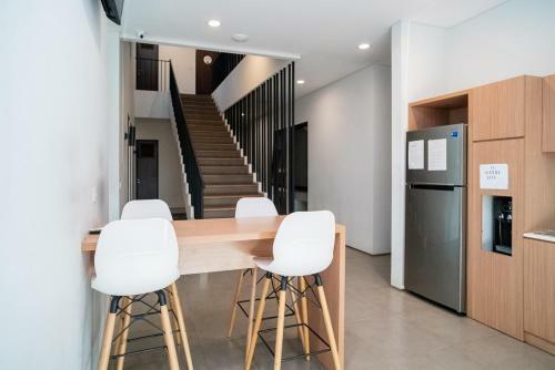 Hostal Three J Residence 2