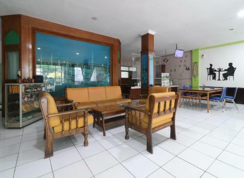 Hotel Huswah Airport