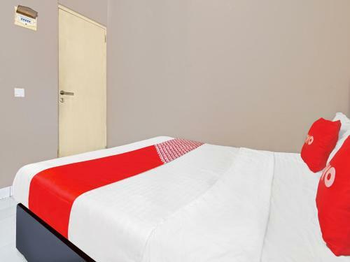 Hotel Oyo 90554 Djaco Room