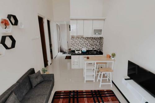 Villa 51 Pesona Batu Residence
