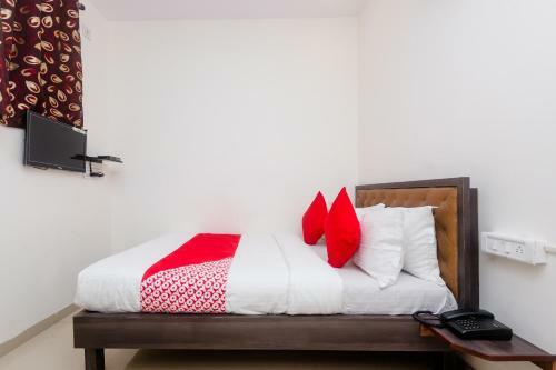Oyo 28001 Hotel Sai Darshan