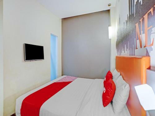 Hotel Oyo 3905 Graha 100 Guest House Syariah
