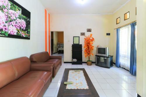 Hostal Wisma Bougenville