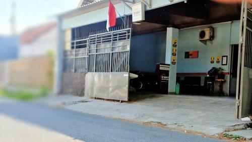 Hostal D'kost Ketintang