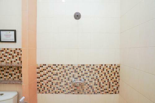 Hotel Vaccinated Staff - Oyo 2075 Graha Marina
