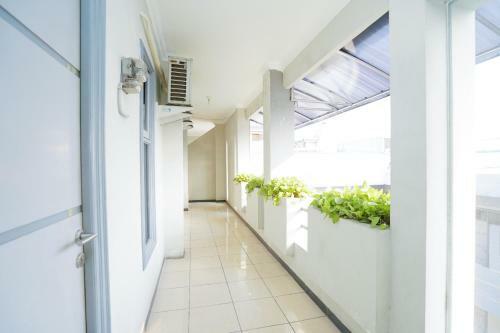 Hotel Vaccinated Staff - Oyo 2075 Graha Marina
