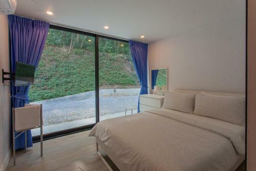 Bamboo Garden House