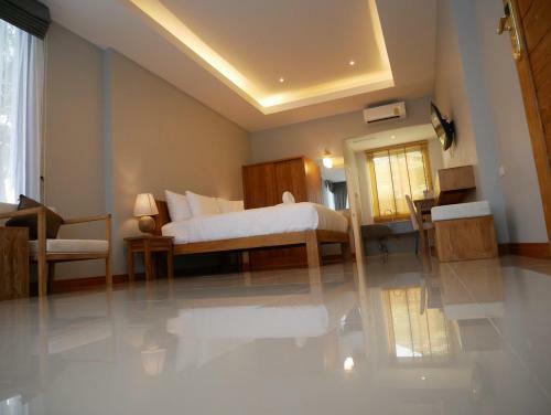 Hotel Look At Home Lamphun