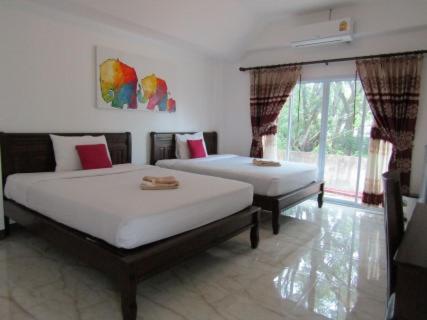 Hotel ??????????????? (resort At Lampang)