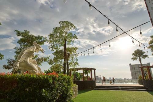 Vida View Apartment By Mitra Vida View
