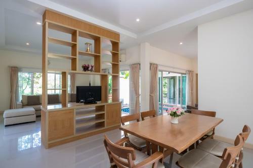 Hotel Thara Cholapruek Resort - Sha Extra Plus