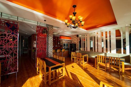 Hostal The Garden Town Residences