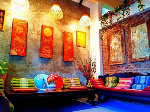 Sofa Gallery Hotel